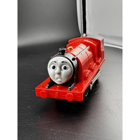2013 Gullane Thomas the Train Trackmaster Motorized Limited Edition James WORKS - Picture 2 of 14